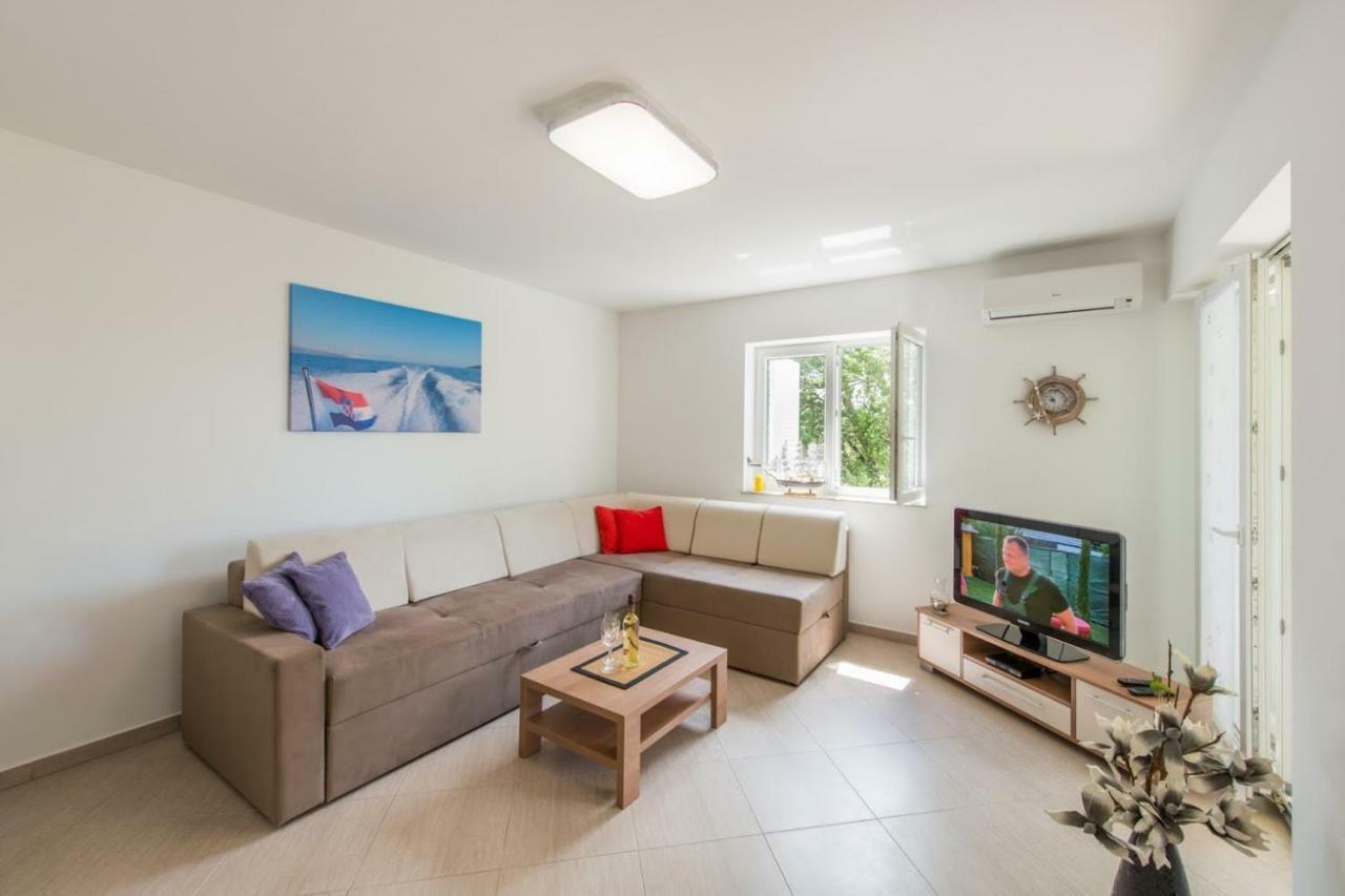 Fewo Villa Adria Barusic Buitenkant foto