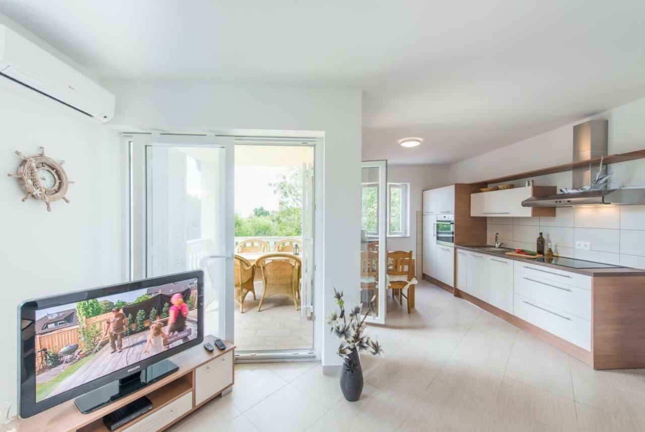 Fewo Villa Adria Barusic Buitenkant foto